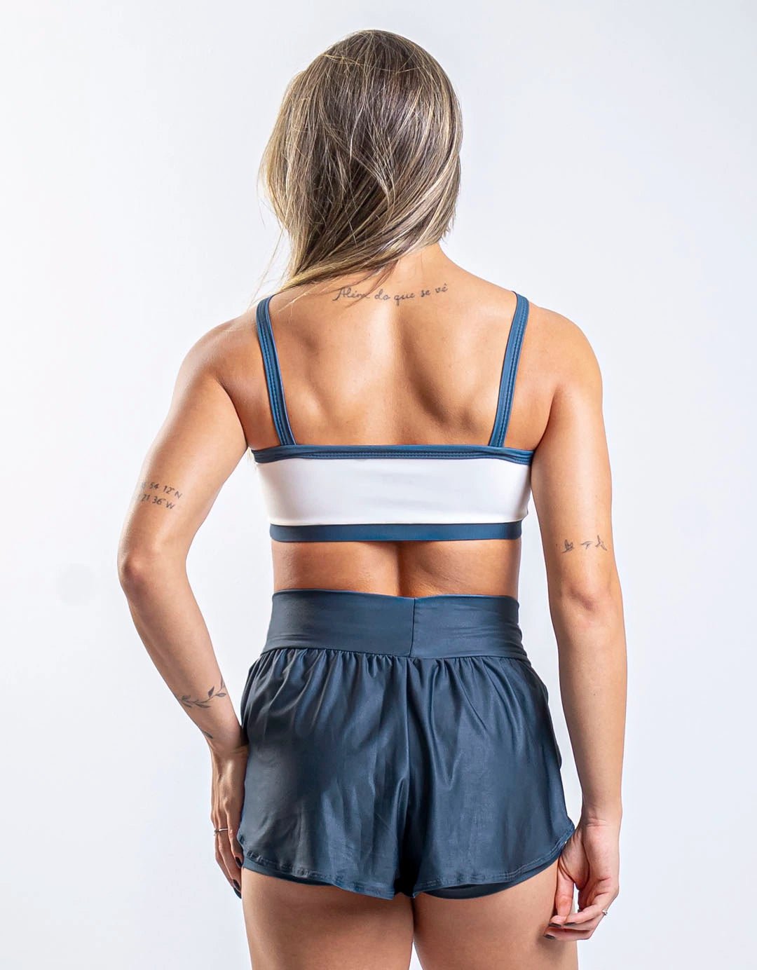 Top Fitness Twist Branco e Chumbo