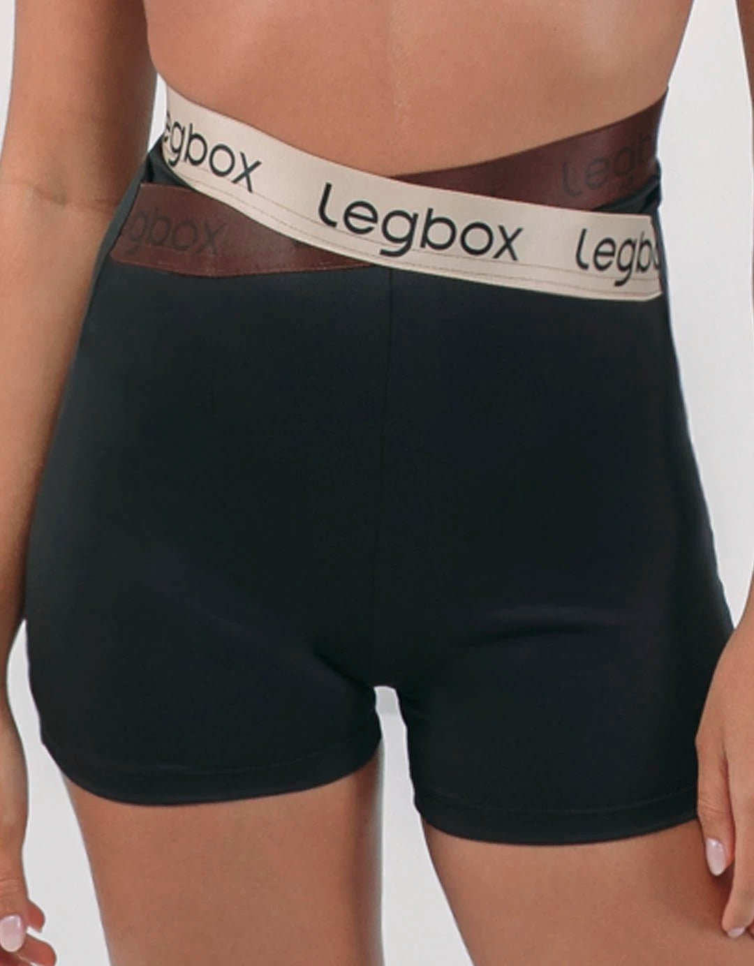 Short Fitness Feminino Crossover Nude