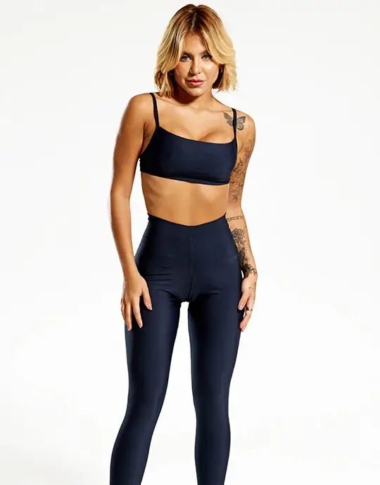 Mimo: Top Minimal Preto - Legbox